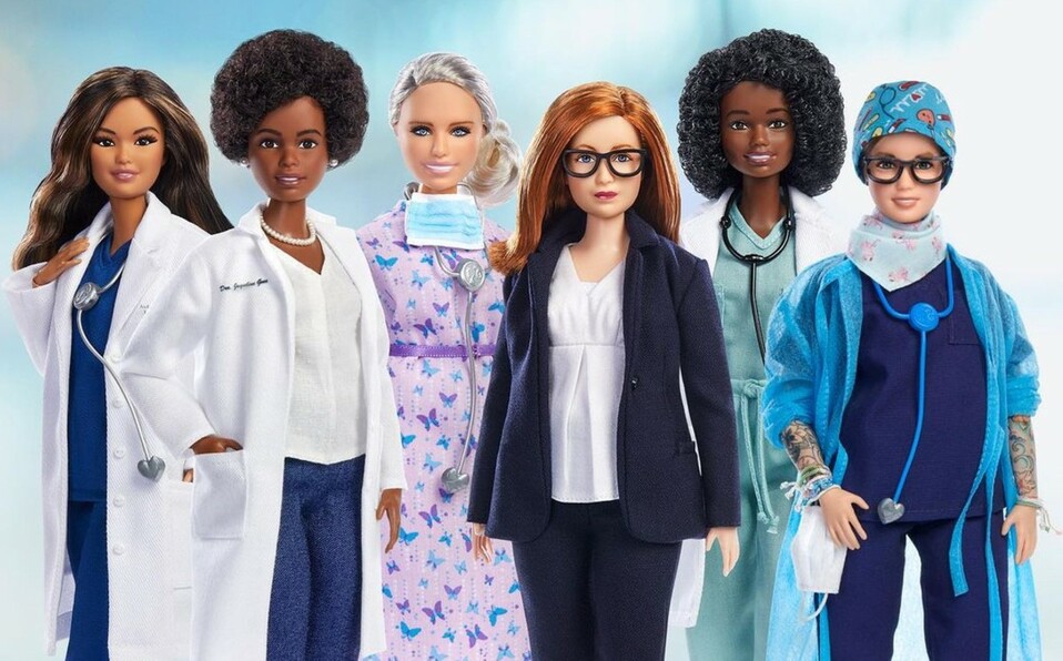 Barbie rinde homenaje a las doctoras y científicas que luchan contra el COVID-19