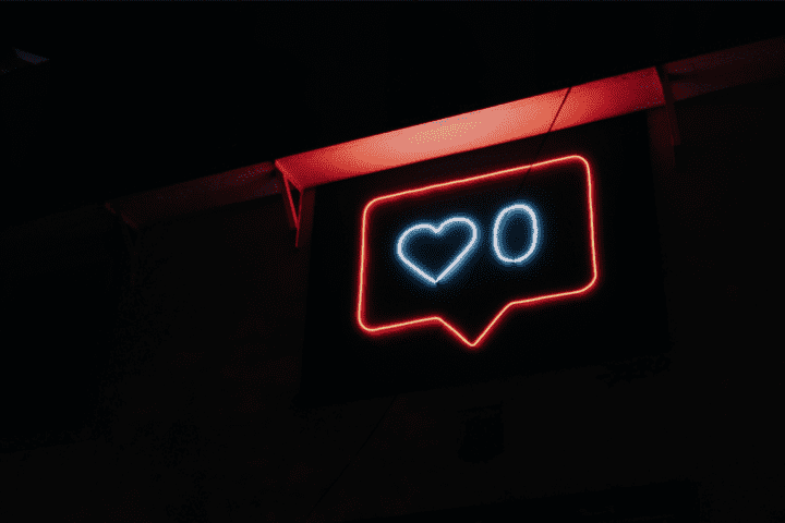 Compartir publicaciones con tu pareja en redes sociales podría beneficiar la relación