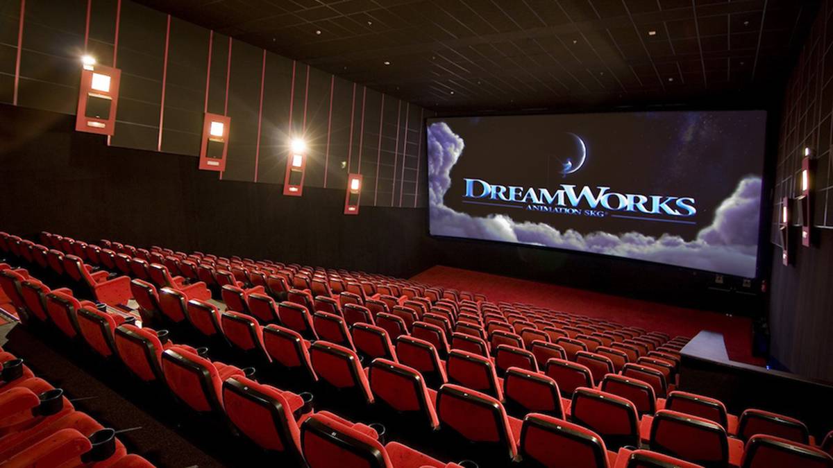 México prohíbe el doblaje de películas en las salas de cine