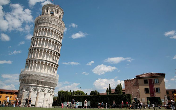 La torres de Pisa, cada vez menos inclinada