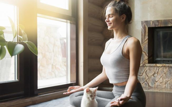 Posturas de yoga para no 'explotar del enojo', ¡todos te lo agradecerán!