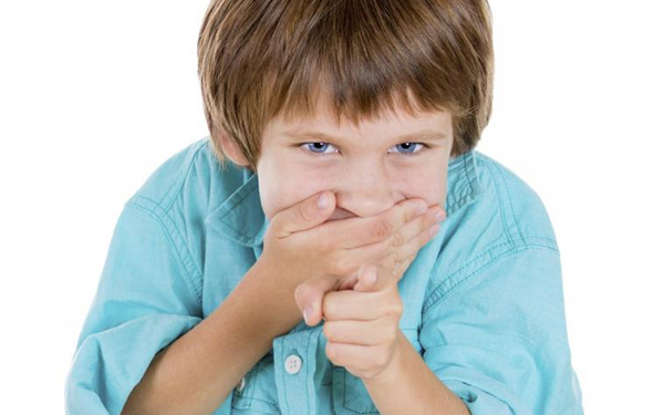 Si tu hijo está siendo grosero esto es lo que debes hacer (y no, no tienes que pegarle)