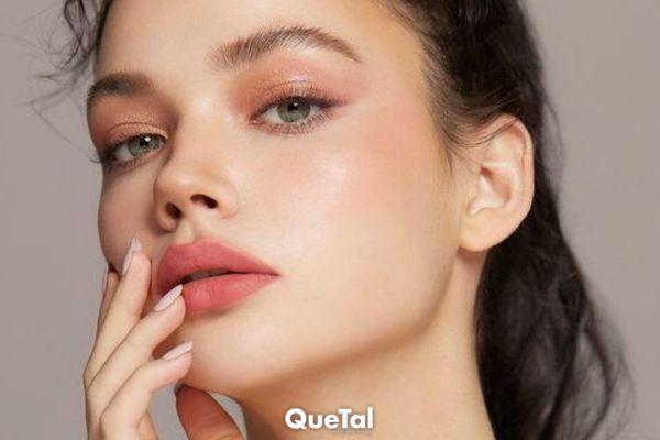 Labios color coral: la guía definitiva para reemplazar el lipstick rojo por este tono en primavera