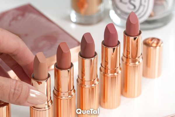 El lipstick: la historia de un símbolo de poder y belleza a través de los años