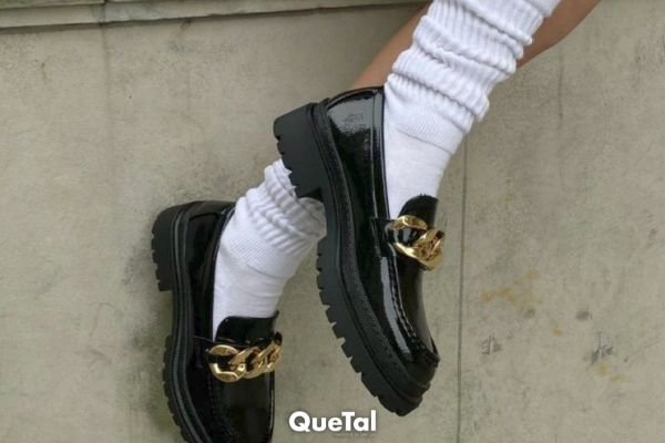 Aprende a combinar mocasines, el calzado en tendencia que elevará tus looks de oficina todo el 2024