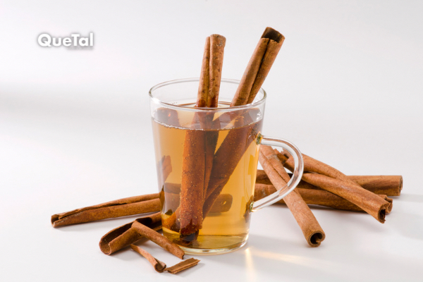 ¿Para qué sirve rociar agua con canela en la entrada de tu casa?