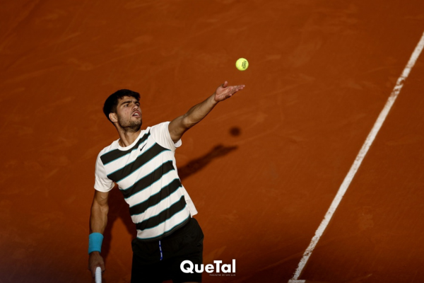 ¿Qué tenis usa Carlos Alcaraz y cuánto cuestan?