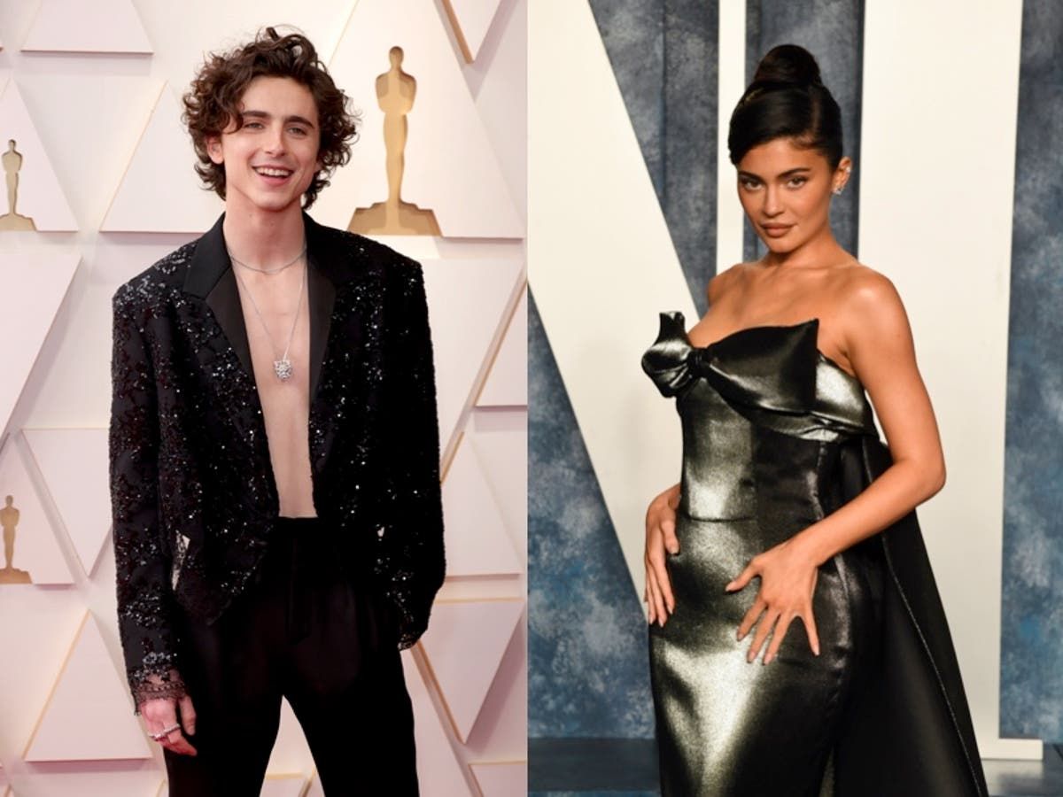Timothée Chalamet y Kylie Jenner son captados en una cena íntima en el FWNY. 