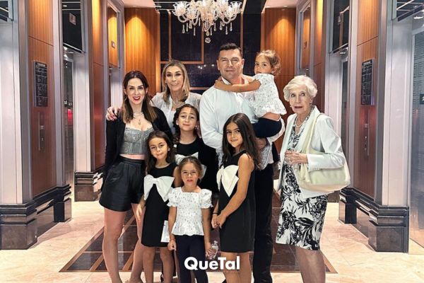 Jacqueline Bracamontes se luce con el festejo de cumpleaños de su mamá