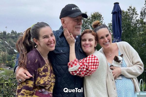 Bruce Willis posa por primera vez con su nieta en brazos