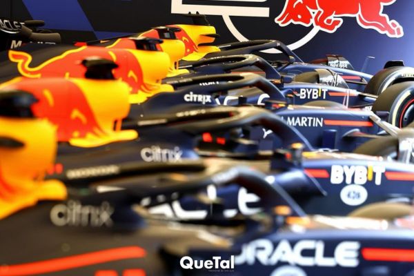 ¿Por qué Checo Pérez y Max Verstappen corren en autos distintos este GP?