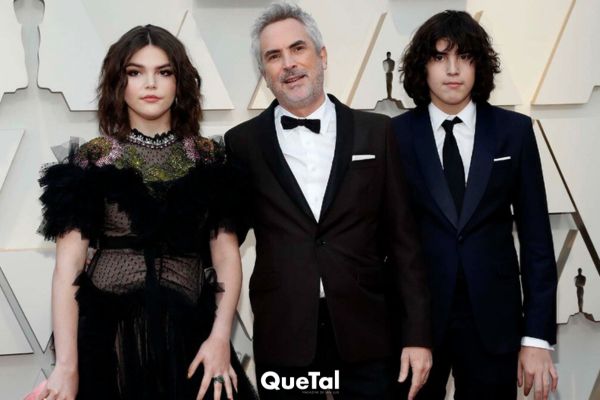 En compañía de sus hijos, Alfonso Cuarón disfruta del basquetbol en México