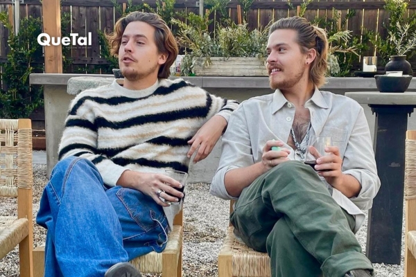 Dylan Sprouse revela que felicitan a Cole por el nacimiento de su hija