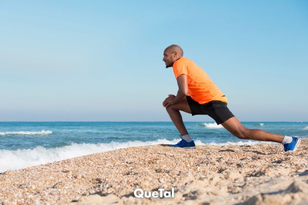 Los 10 mejores ejercicios para hacer en la playa este verano