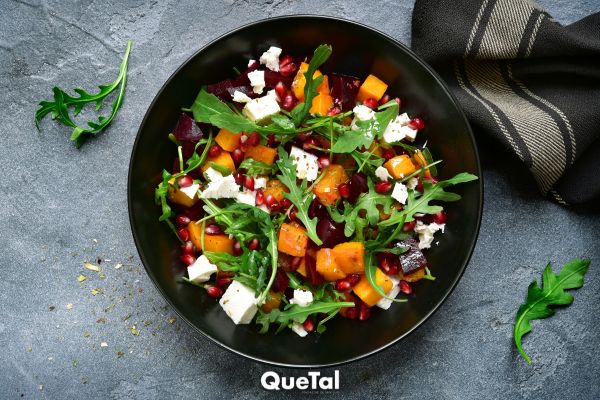 Olvídate de la lechuga: estas ensaladas son todo lo que necesitas