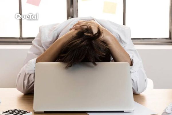 El uso de tecnología en el trabajo afecta a tu salud; y no precisamente para bien