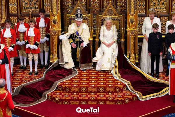 Carlos III preside por primera vez la apertura del Parlamento británico en un día histórico