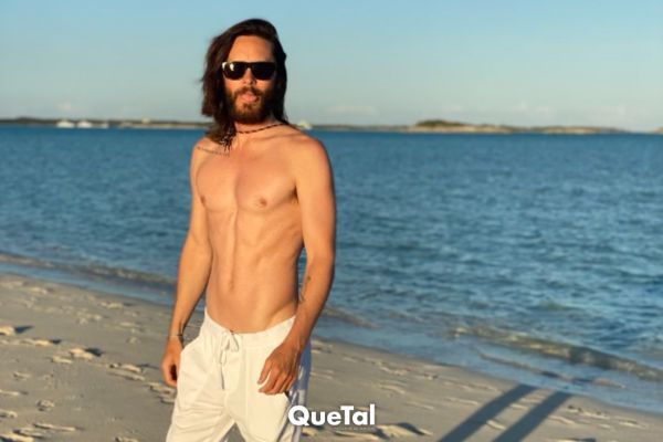 El secreto de Jared Leto para mantener el abdomen marcado a los 51 años