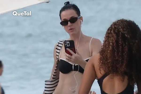 Deslumbra Katy Perry con bikini negro en playa de Miami