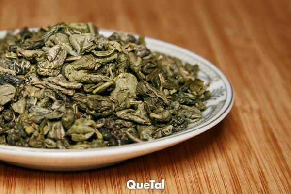 Este té supera a la leche en calcio: conoce sus beneficios
