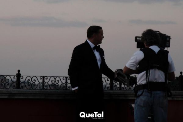 Luis Miguel lleva a las hijas de su pareja a la escuela
