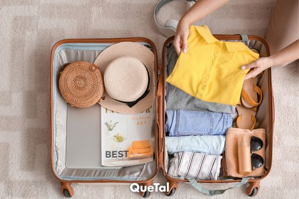 Cómo cuidar la ropa cuando viajas (y hacer una maleta más ordenada)
