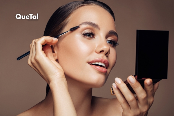 Esto le pasa a tu piel cuando duermes con maquillaje