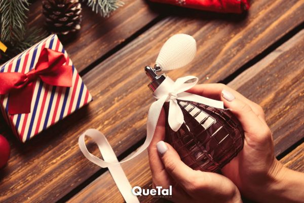 Perfumes para regalar esta Navidad: florales, amaderados, frutales, orientales o frescos