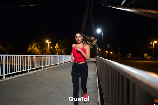 ¿Qué pasa si haces ejercicio en la noche? 6 beneficios que cambiarán tu vida