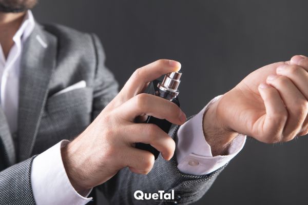 4 perfumes que caracterizan a un hombre con buen gusto en días lluviosos