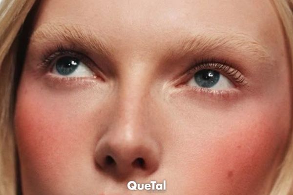Las formas más trendy de usar rubor líquido en 2025