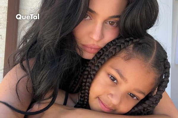 Kylie Jenner presenta a Stormi como nueva imagen de su firma