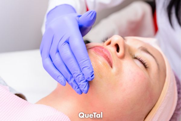 ¿Cómo cerrar los poros abiertos de la piel?