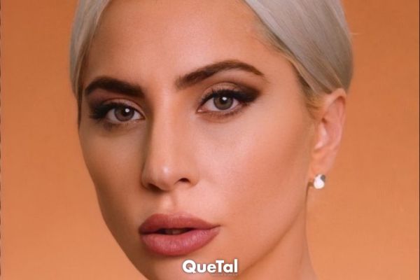 Después de que salieran a la luz unas fotos en donde se creía que Lady Gaga estaba embarazada, ella tuvo que salir a desmentirlo.