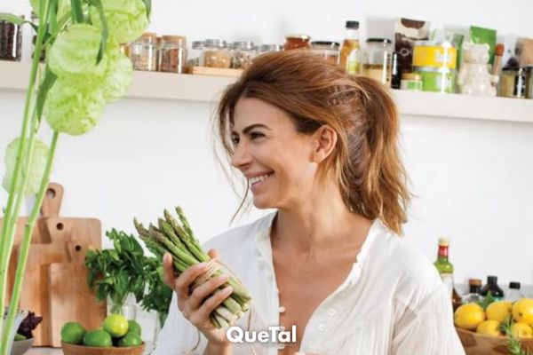 Soñar con comida podría revelar una razón perturbadora por la que nunca deberías aceptarla