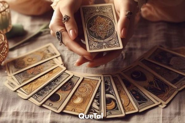 Preguntar al tarot: Esto es lo que nunca deberías cuestionarle