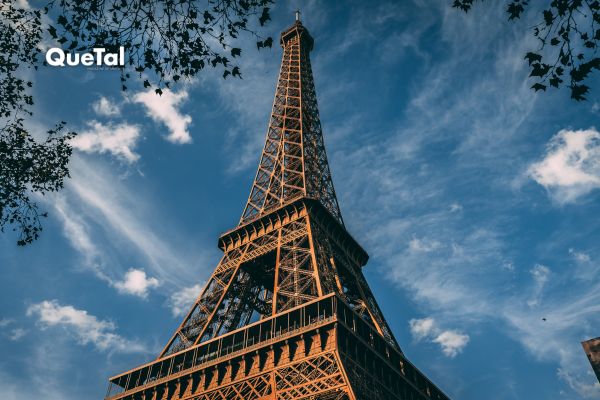 Subastan en más de 450 mil euros un trozo original de la Torre Eiffel