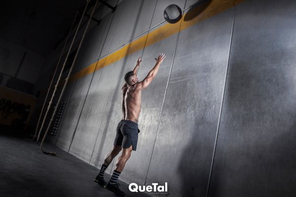 Wall Balls: ¿cómo entrenar todo el cuerpo con balones medicinales?