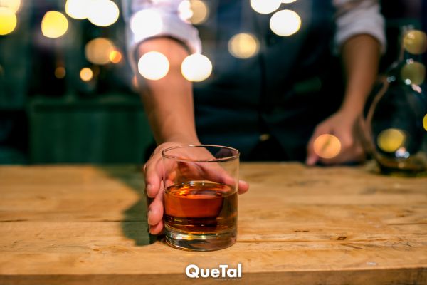 ¿Beber whisky ayuda a reducir el colesterol? Todo lo que debes saber