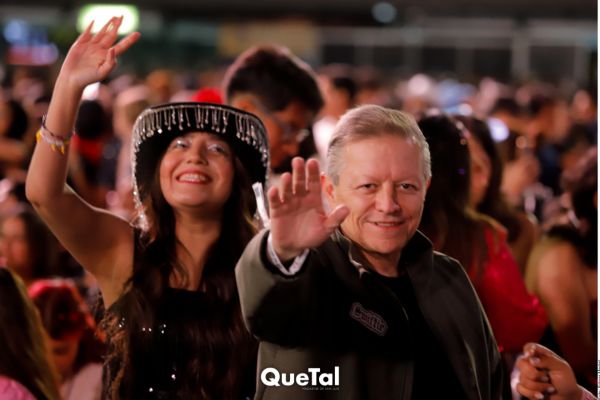 Arturo Zaldivar demuestra que es el swiftie más cool de México